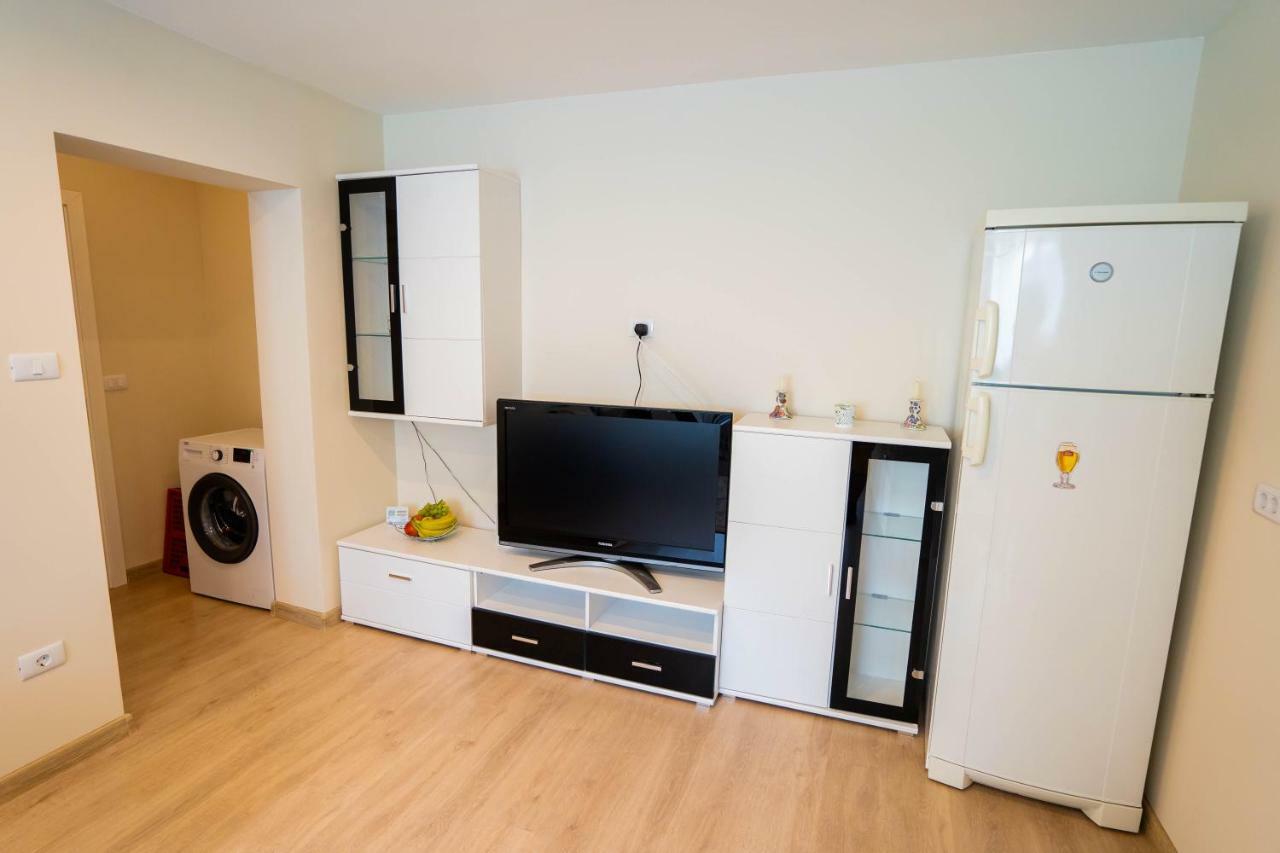 Cris Apartament Suceava Eksteriør bilde